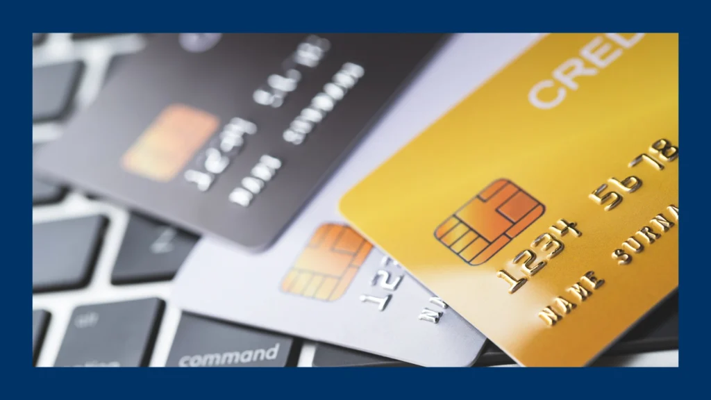 Debit vai credit - kumpi on parempi?